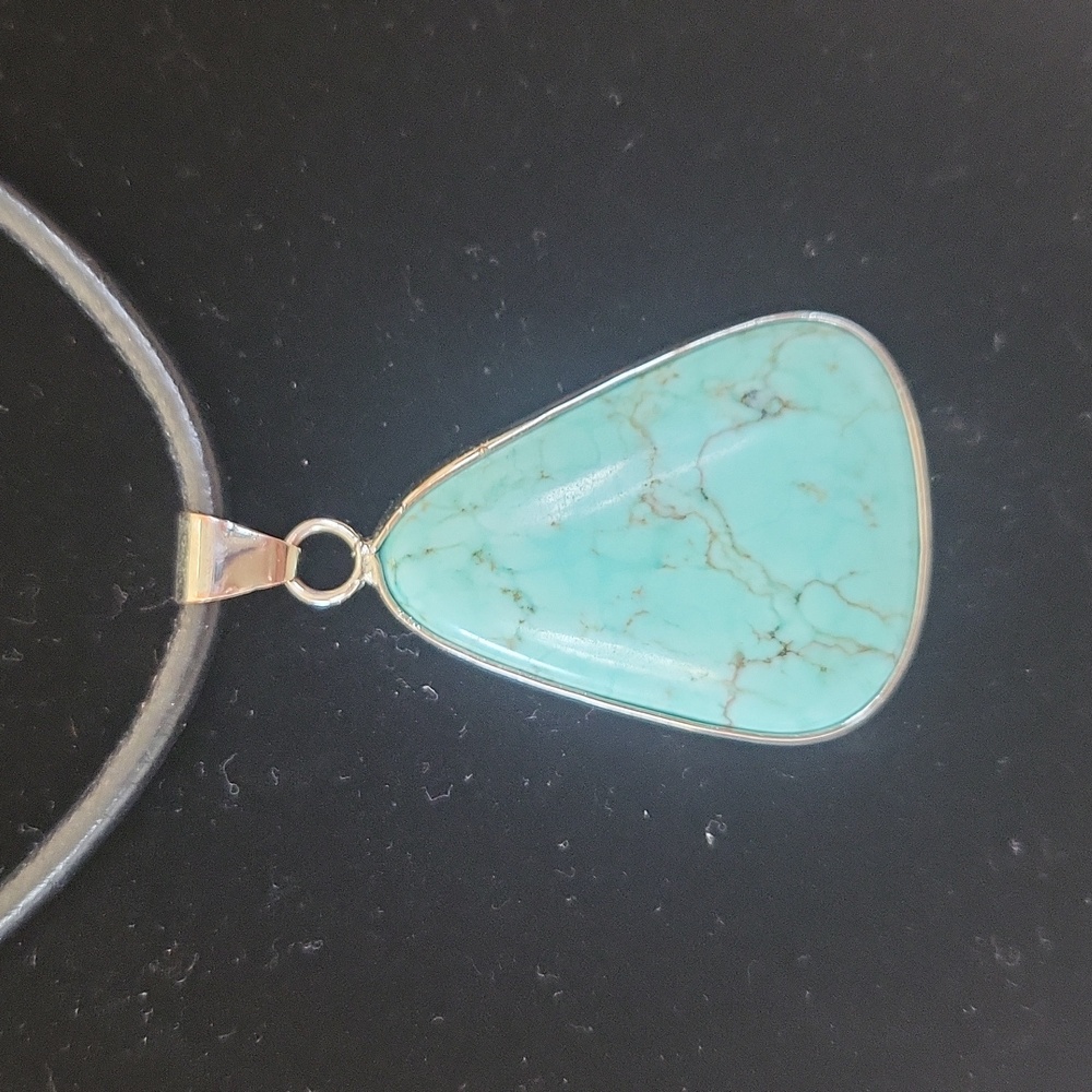 Turquoise Navajo Native pendant necklace on black leather silver hardware. - Picture 7 of 16